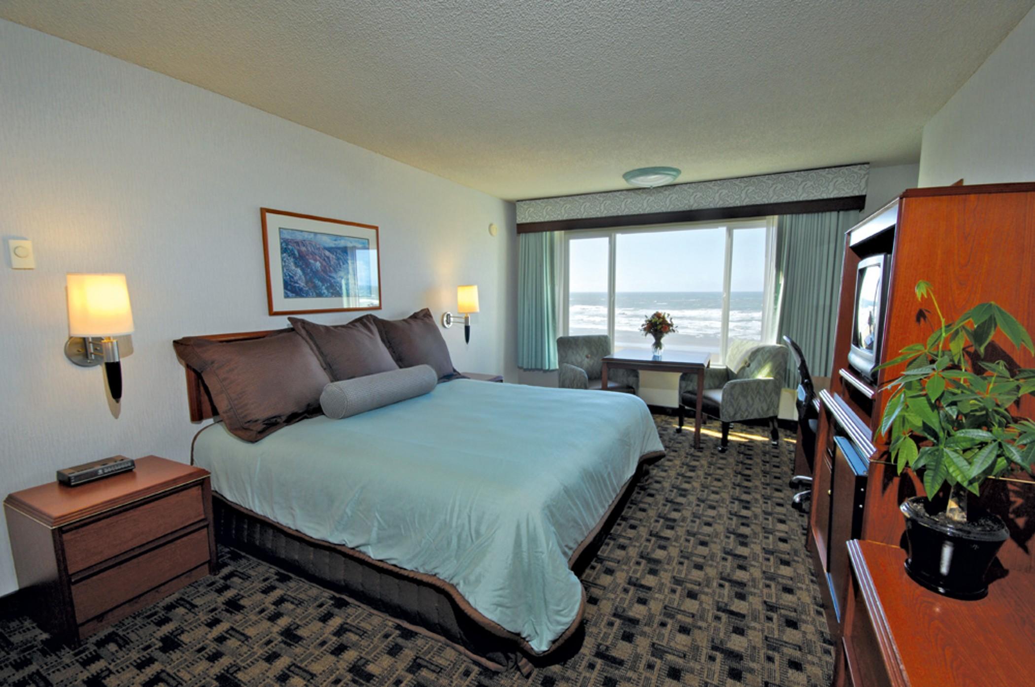 Shilo Inn Suites Newport Room photo